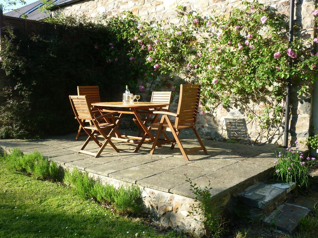 Tabor House B&B Fishguard Exterior foto